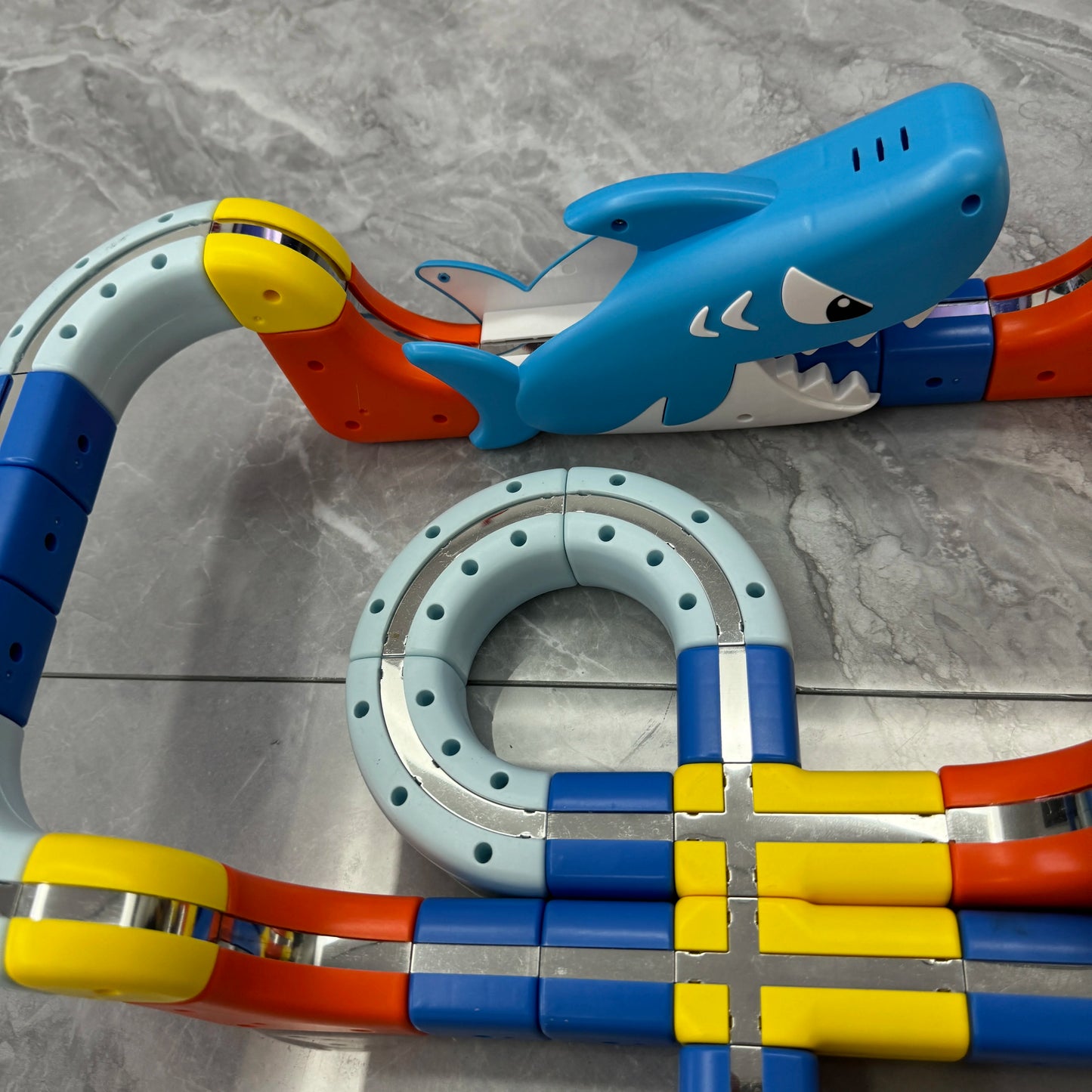 DIY Magnetic Car Track Set – STEM Racing & Gravity Maze Toy for Kids